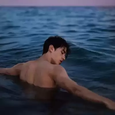 唐依童